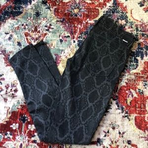 MOTHER “The Looker”. Kingdom of Dreams size 27